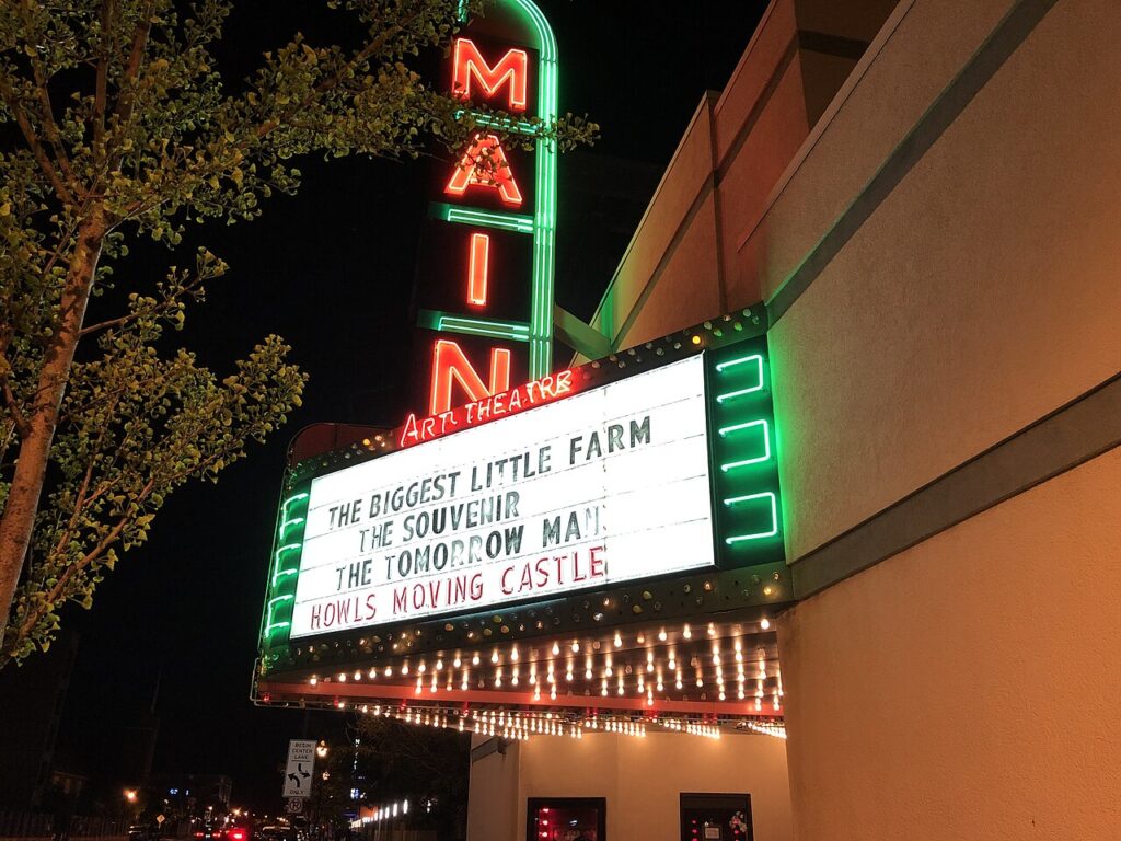 Original Main Art Theater marquee in Royal Oak, Michigan at night